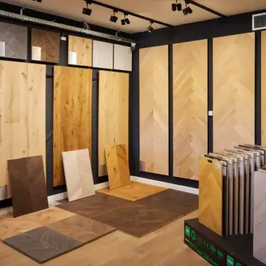Showroom Showroom van RIGA Vloeren & Kozijnen in Amsterdam