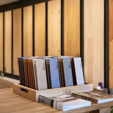 Showroom Showroom van RIGA Vloeren & Kozijnen in Amsterdam